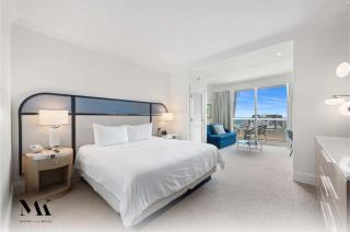 Fontainebleau Mid-Floor City Bay & Ocean View - 8