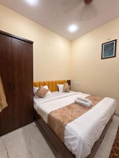 Hotel Rudralok - 4