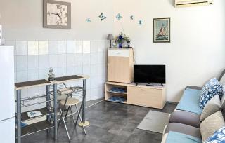 Lovely Apartment In Pisak With Wifi - 2