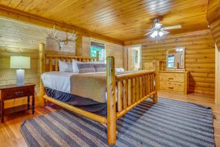 Creekside Smokies Log Cabin w/ Hot Tub & Game Room - 7