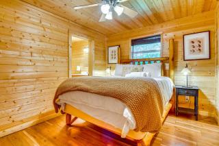 Creekside Smokies Log Cabin w/ Hot Tub & Game Room - 3
