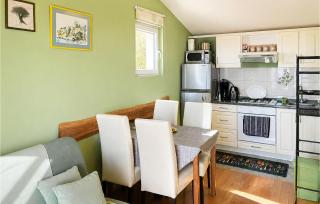 Beautiful Apartment In Pisak With Wifi - 6