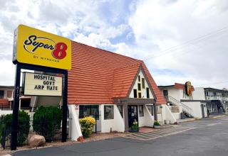 Super 8 by Wyndham Albuquerque Downtown - 0
