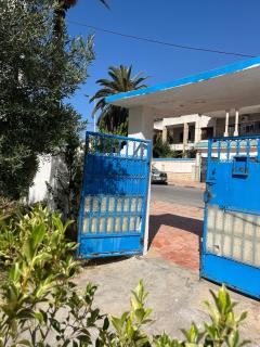 Villa with garden - 5