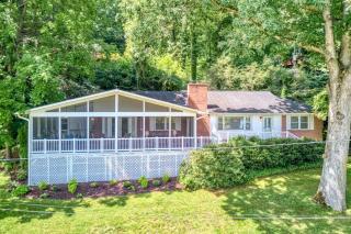 Cameron Lakeside - 0