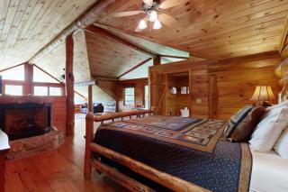 Red Lantern Lodge - 1