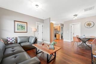 Lower Lakeshore Living - 9