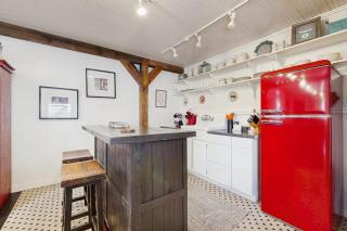 Sassafras Cottage - 2
