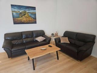 Modern Apartment in Klaksvik with Mountain Views - 3