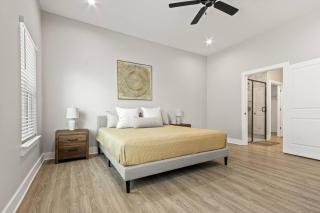 Modern Villa Great location Sleeps 8 - 6