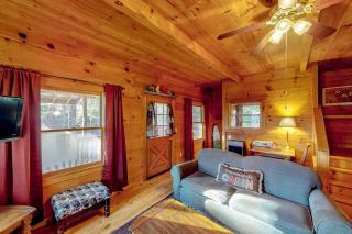 The Scaly Mountain Cabin - 9