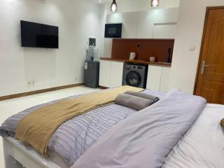 Fully equipped modern studio in Dakar - 8