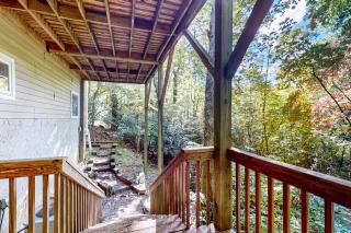 Holly Forest Hideaway - 6