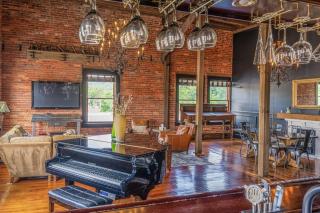 Brick Loft Penthouse on Main - 8