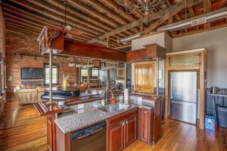 Brick Loft Penthouse on Main - 2