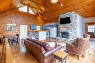 Bear Print Mountain Lodge - 8