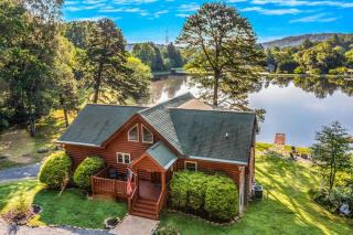 Lakefront Cabin & Cozy Lakeview Cottage - 4