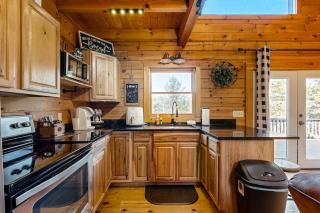 Lost Indian Hideaway - Whittier - 6