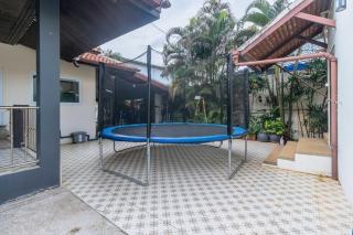 Two Houses Seprate Apartment Trampoline V333 - 8