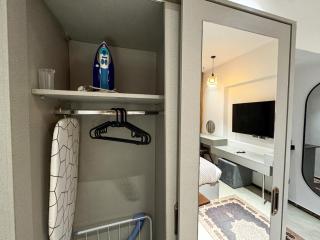 Designer Boutique Suite l Garden City l Netflix - 3