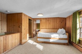 Burban Bungalow - 1