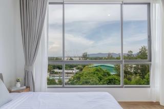 Sea-pool-mountain views by Bang Beach-MynaC290 - 4