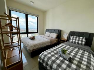 Serene Trefoil Home - Setia City Mall, Setia City Convention Centre, NIH, UiTM, Peninsula - 0