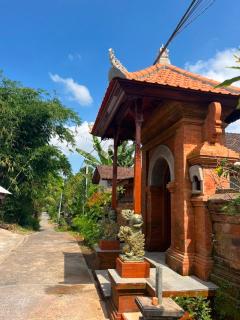Puja House Ubud Homestay - 2