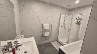3BR Brand New Modern Townhouse Sunny & Spacious - 4