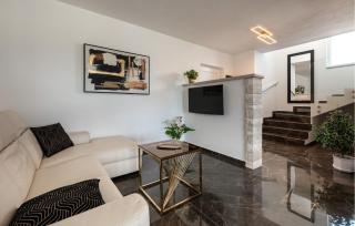 Awesome Home In Krnica - 8