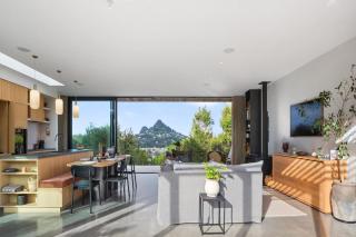 The Rise - Private Sauna, Sea & Mountain Views - 5
