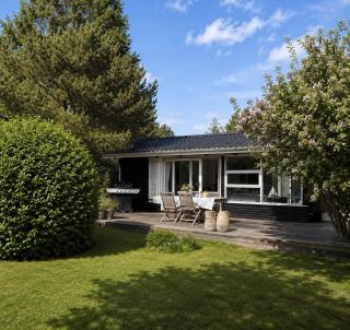 Cosy Cottage 200 Meters From The Beach - 1