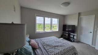 Bright Park view 3 Bedroom House For Family Rent - 2