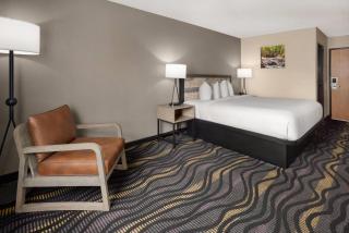 Baymont by Wyndham Logan - 1