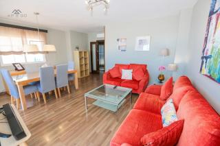Stunning 2BR Apartment with Panoramic Sea Views - 3