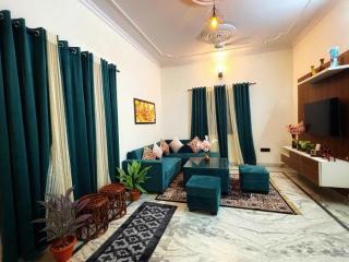 1BHK Teal Elegance Stay - 9