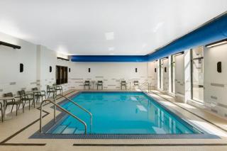 La Quinta Inn & Suites by Wyndham Kelowna BC - 3