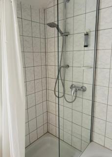 H&H Apartments im Herzen der Stadt in der Lange Strasse geräumig ruhig mit Küche und Esstisch - 5