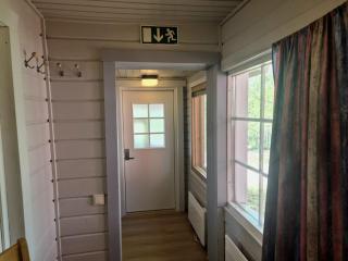 Hideaway Cottage - 2