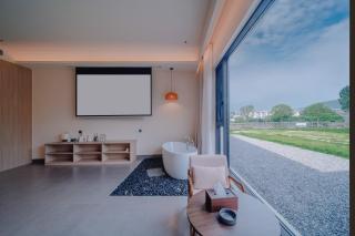 Zhangjiajie The Brookside Hotel& Tianmen National Forest Park & Free pick up service - 5