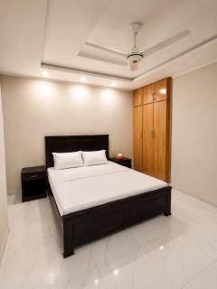 2-Bedroom Apartment near Islamabad International Airport Pick and Drop - 4