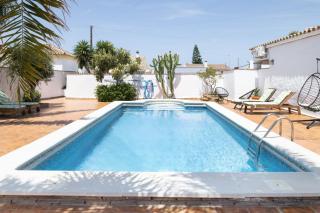 Villa Mayo con piscina privada - 9