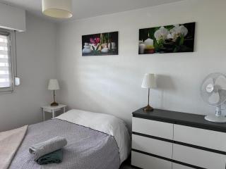 Appartement bord de mer, parking privé, WIFI, ménage & linge de maison compris - 3