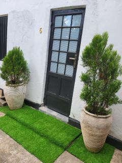 Serene Garden Studio with private backyard Kiambu Rd - 8