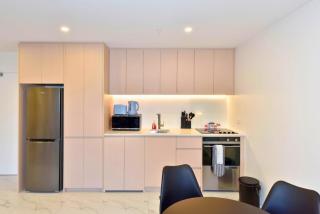 Manchester St Modern 1BR Apartment wtih Balcony - 9