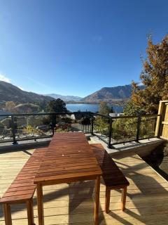 Lake & Mountain View Retreat - 3