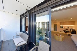 Manchester St Modern 1BR Apartment wtih Balcony - 8