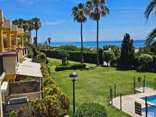 FRONTLINE BEACH APARTMENT IN Romana Playa MARBELLA - 0