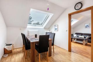 Quiet Relaxing 4 Room Apartment - 5