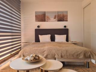 FRONTLINE BEACH APARTMENT IN Romana Playa MARBELLA - 3
